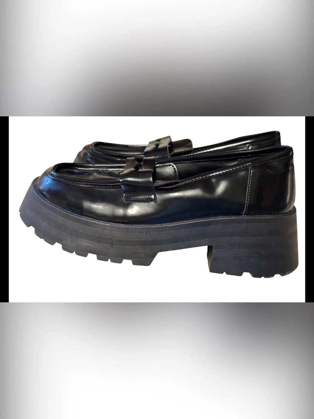 Like new! ASOS Chunky Loafer SZ 10 Black Patent